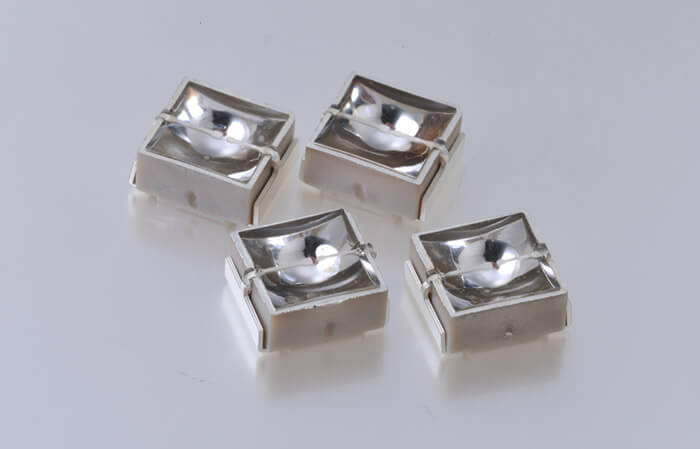 AOP-series: High output packages: approx.8x8x4mm, viewing angleθ1/2 ±4° 